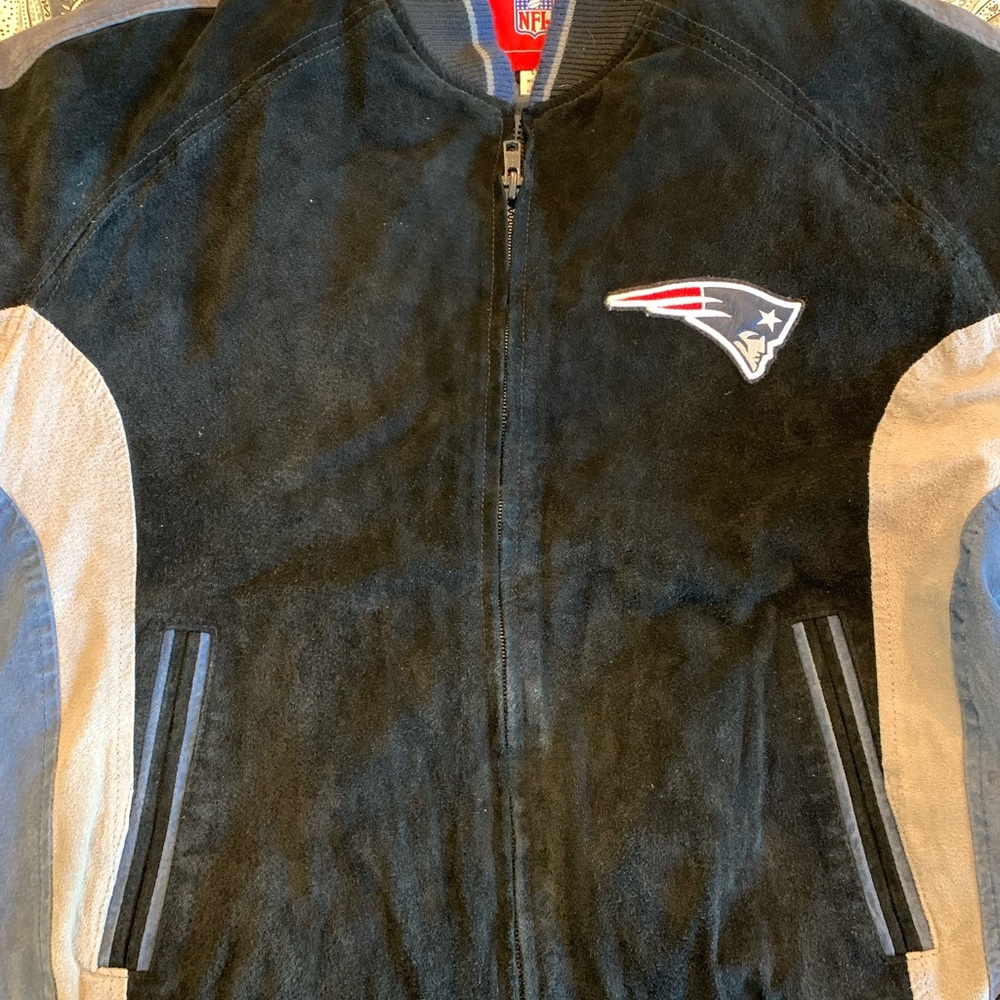 Vintage New England Patriots 100% leather  (suede) coat- near new condition. - Picture 2 of 4